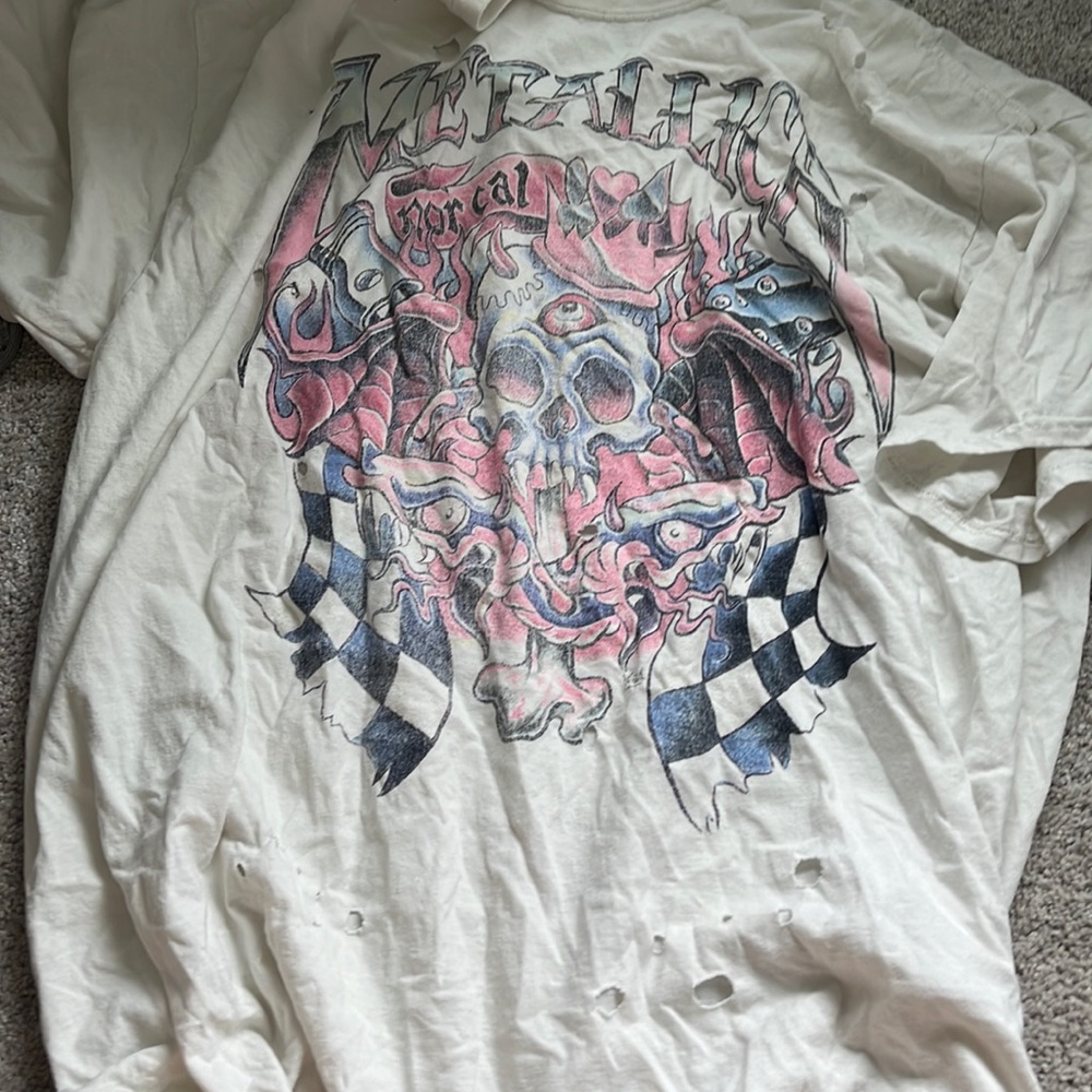 Urban oversized tee graphic